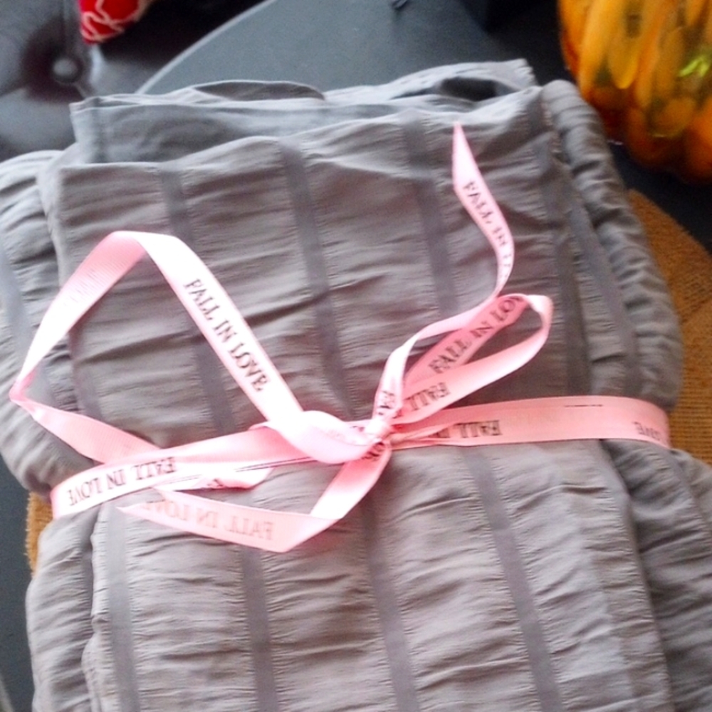Elegant Graphite Gray Full/Queen Size Duvet Set